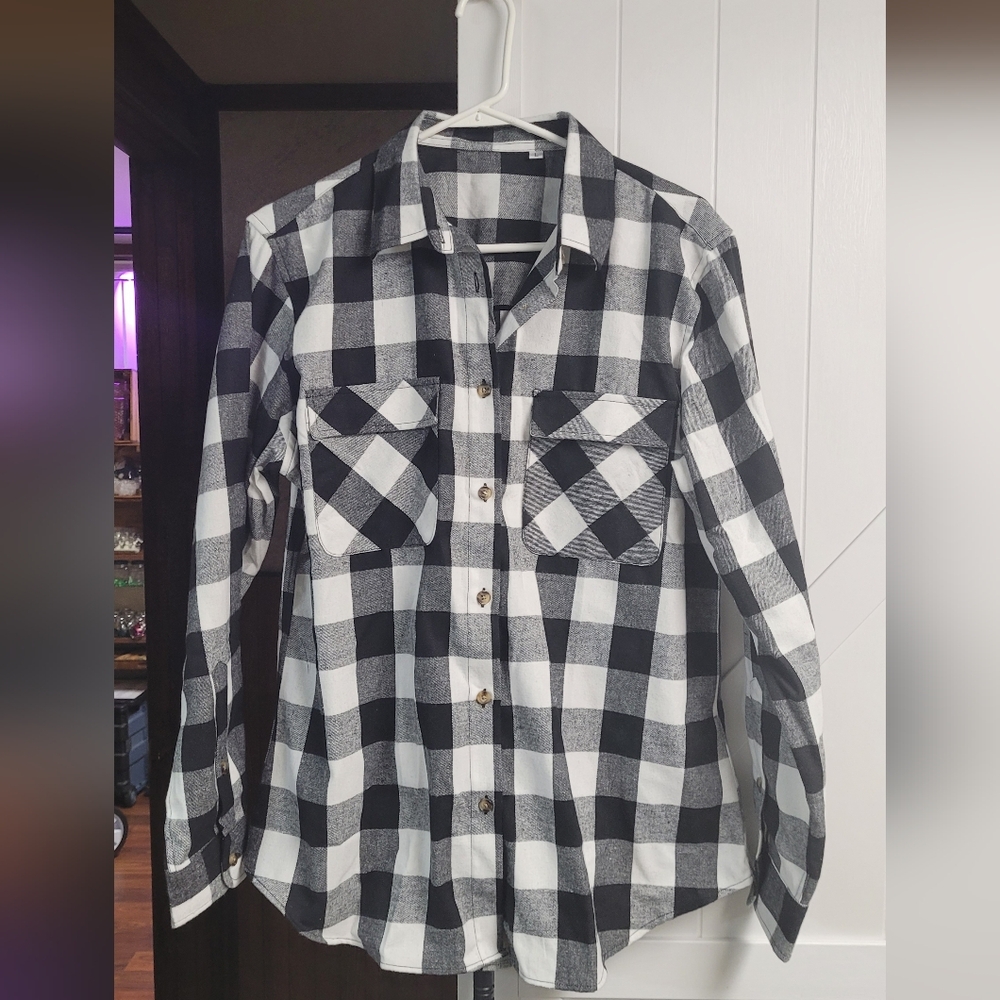 Women's Black and White Checkered Button Down Cotton Boyfriend Shirt NWT